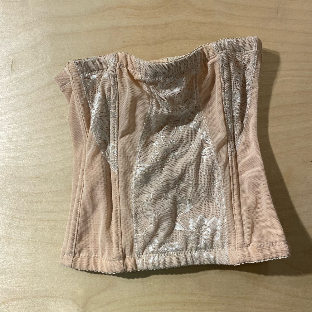Inteco Intimates Floral Lace Corset Top in Beige Small (NA)